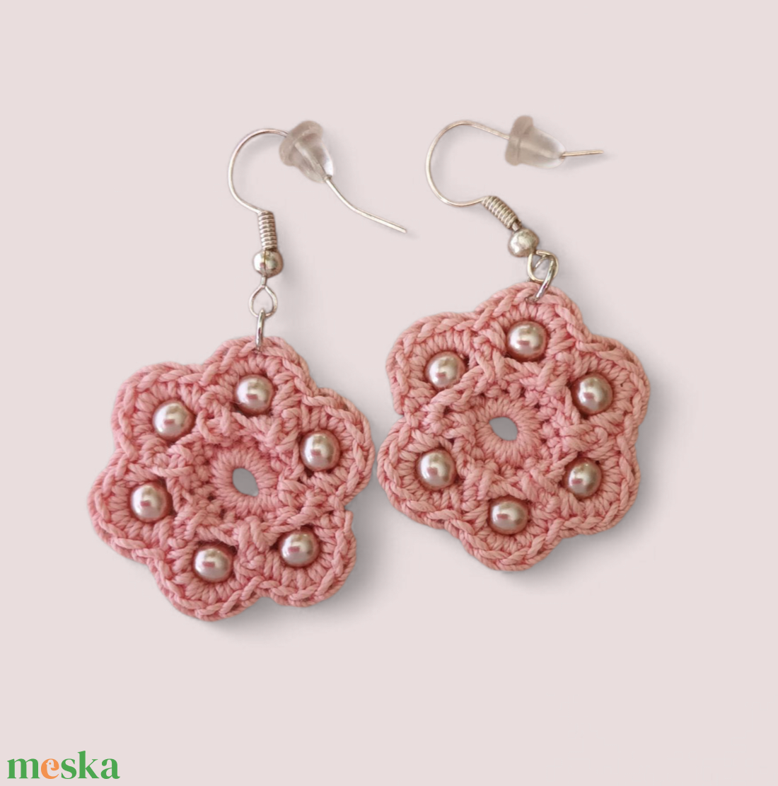 Gerbera fülbevaló pezsgő - ékszer - fülbevaló - lógós kerek fülbevaló - Meska.hu Gerbera fülbevaló pezsgő - ékszer - fülbevaló - lógós kerek fülbevaló - Meska.hu