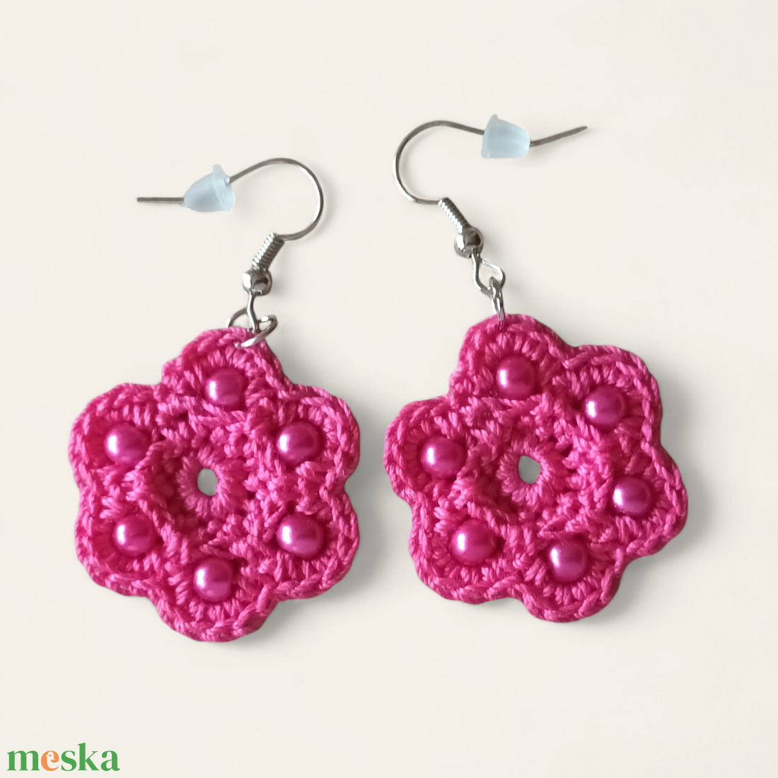 Gerbera fülbevaló pink - ékszer - fülbevaló - lógós kerek fülbevaló - Meska.hu Gerbera fülbevaló pink - ékszer - fülbevaló - lógós kerek fülbevaló - Meska.hu