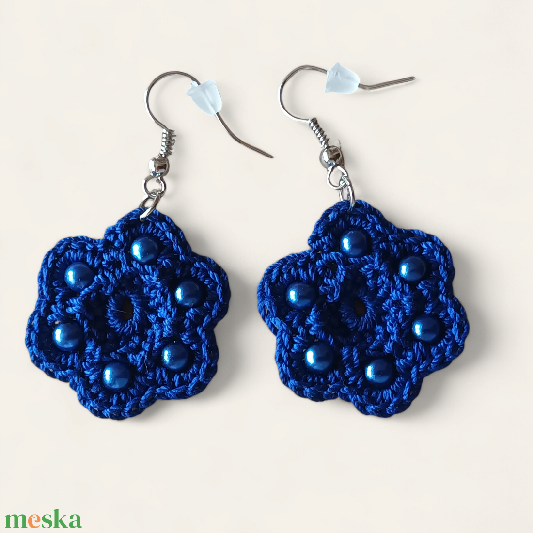 Gerbera fülbevaló királykék  - ékszer - fülbevaló - lógós kerek fülbevaló - Meska.hu