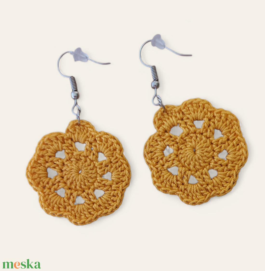 Csipkerózsa fülbevaló okkersárga  - ékszer - fülbevaló - lógó fülbevaló - Meska.hu