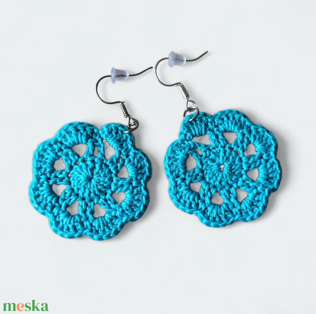 Csipkerózsa fülbevaló türkizkék  - ékszer - fülbevaló - lógó fülbevaló - Meska.hu