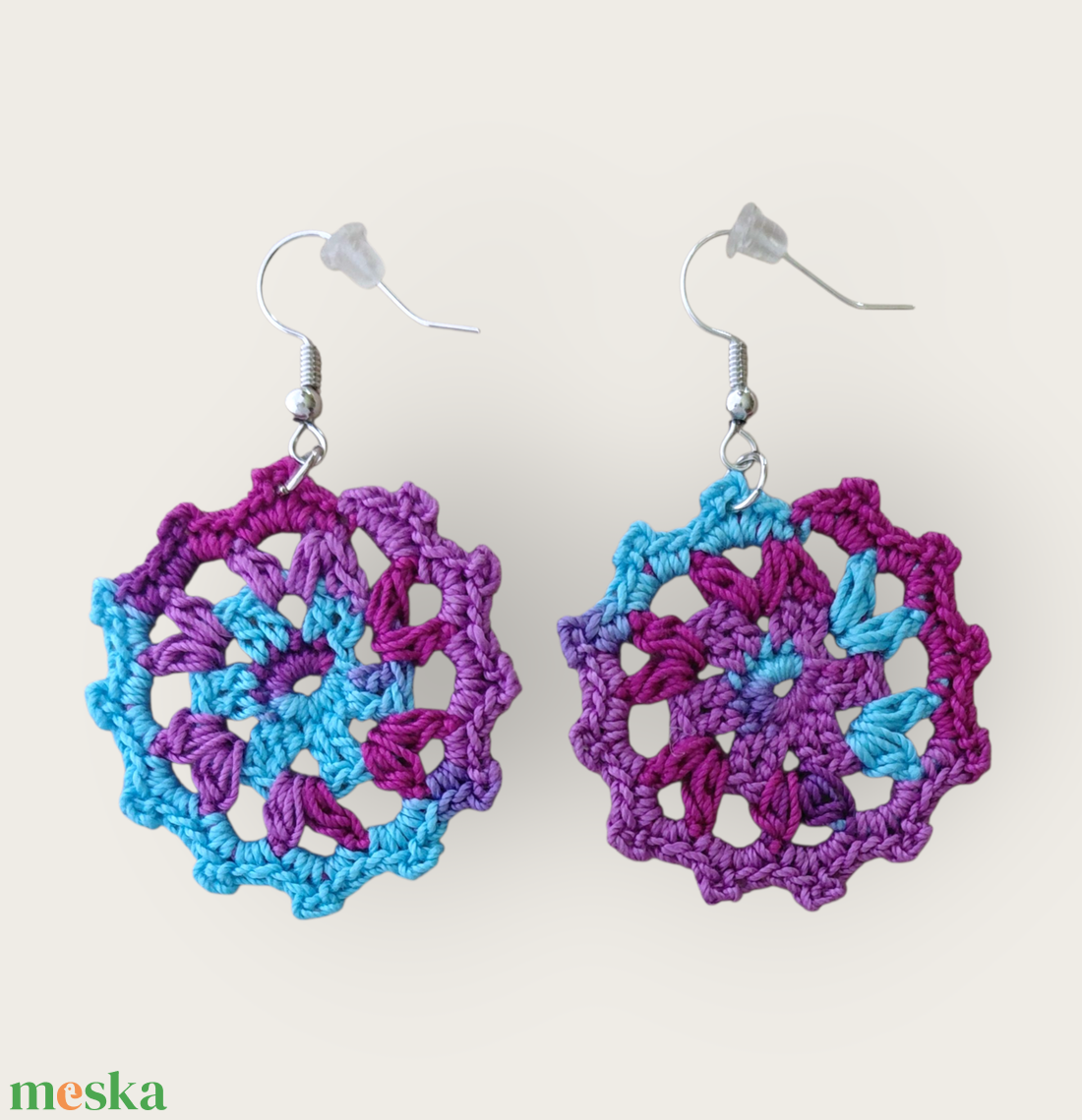 Kristály fülbevaló lila-türkiz  - ékszer - fülbevaló - lógó fülbevaló - Meska.hu