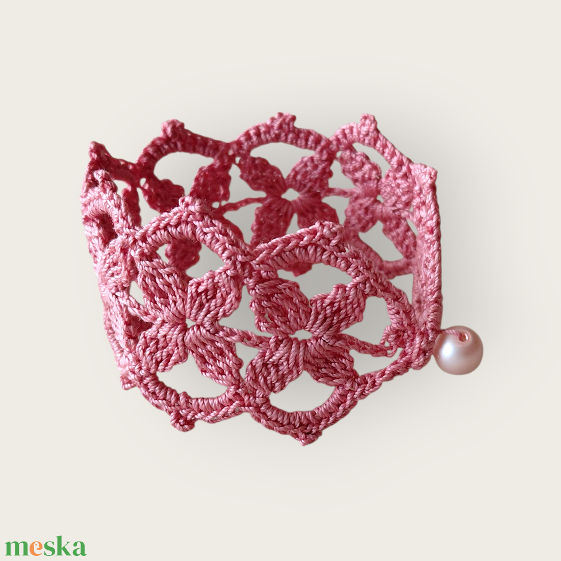 Csipke karkötő pikós lazac  - ékszer - karkötő - széles karkötő - Meska.hu