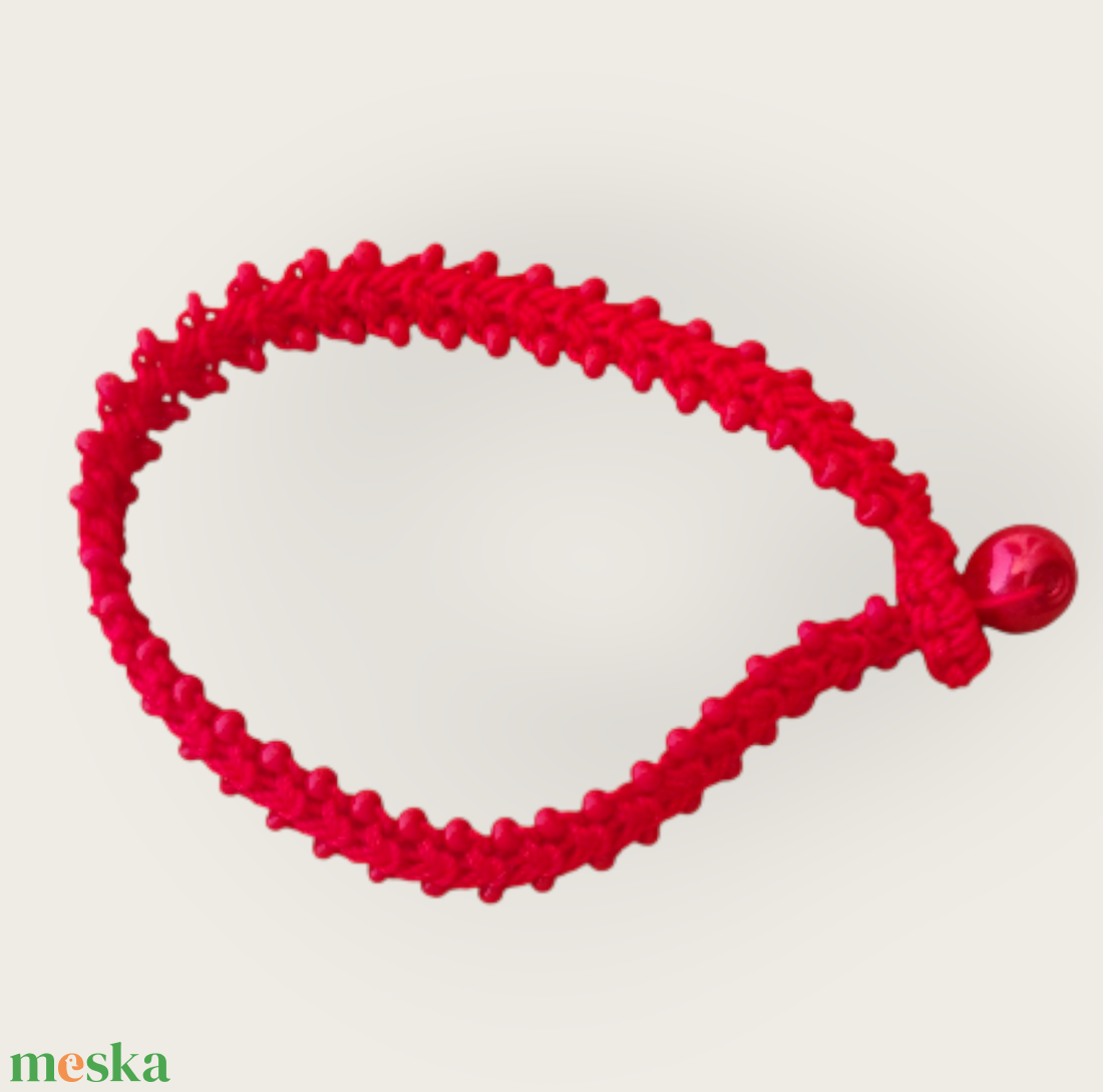 Zsinór karkötő piros  - ékszer - karkötő - gyöngyös karkötő - Meska.hu