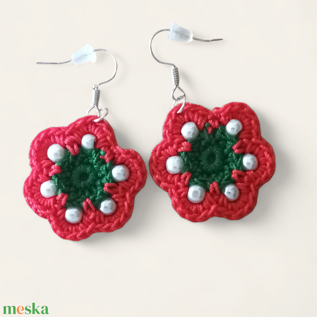 Gerbera fülbevaló nemzeti színben - ékszer - fülbevaló - lógós kerek fülbevaló - Meska.hu