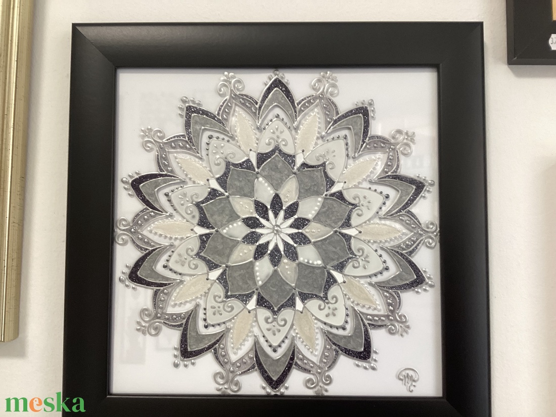 Szürke mandala üvegfestmény - otthon & életmód - dekoráció - kép & falikép - üvegkép - Meska.hu