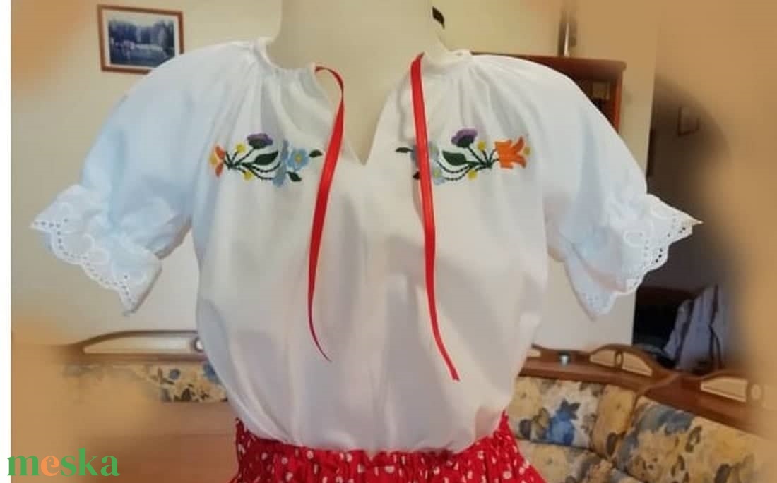 Hímzett lányka blúz - ruha & divat - babaruha & gyerekruha - ing, blúz - Meska.hu Hímzett lányka blúz - ruha & divat - babaruha & gyerekruha - ing, blúz - Meska.hu