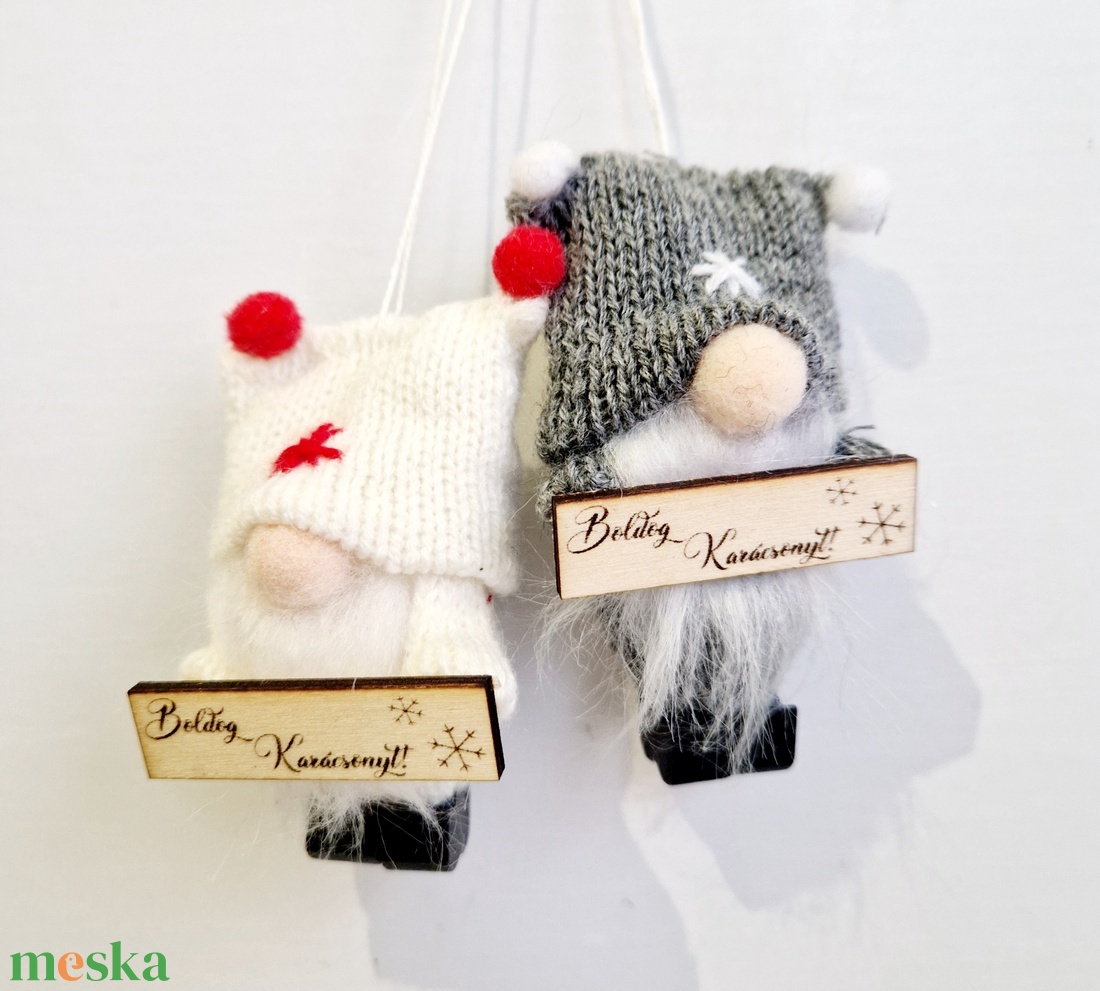 Manós névre szóló karácsonyfadísz - karácsony - karácsonyi lakásdekoráció - karácsonyfadíszek - Meska.hu