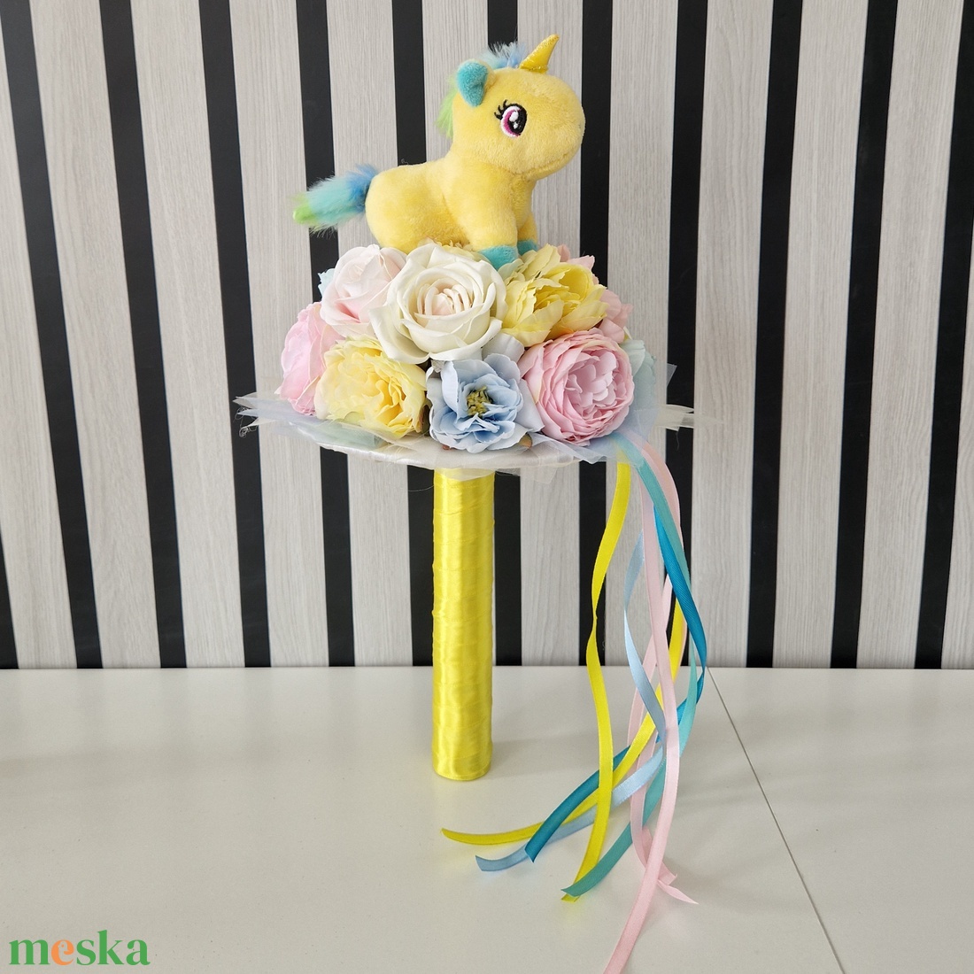 Ovis unikornisos ballagási csokor - otthon & életmód - virágdekoráció - virágok - virágcsokor - Meska.hu