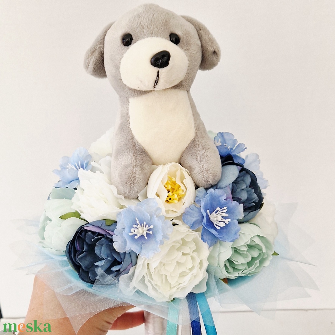 Kutyás ballagási csokor - otthon & életmód - virágdekoráció - virágok - virágcsokor - Meska.hu
