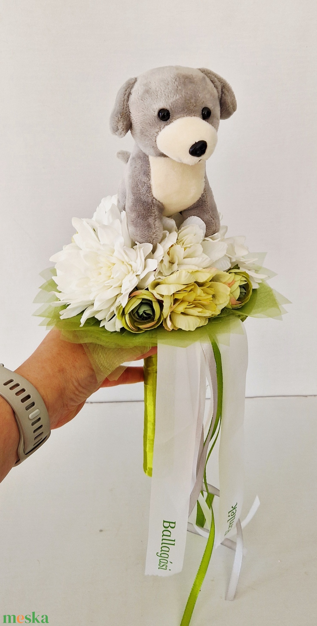 Kutyás ballagási csokor - otthon & életmód - virágdekoráció - virágok - virágcsokor - Meska.hu