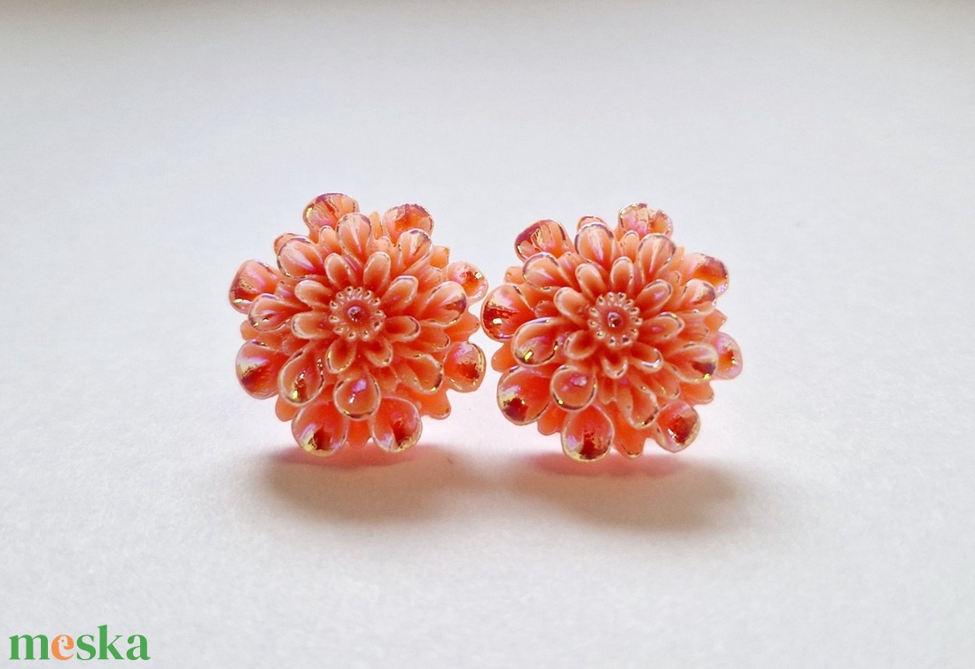 Virág fülbevaló választható színben - ékszer - fülbevaló - pötty fülbevaló - Meska.hu