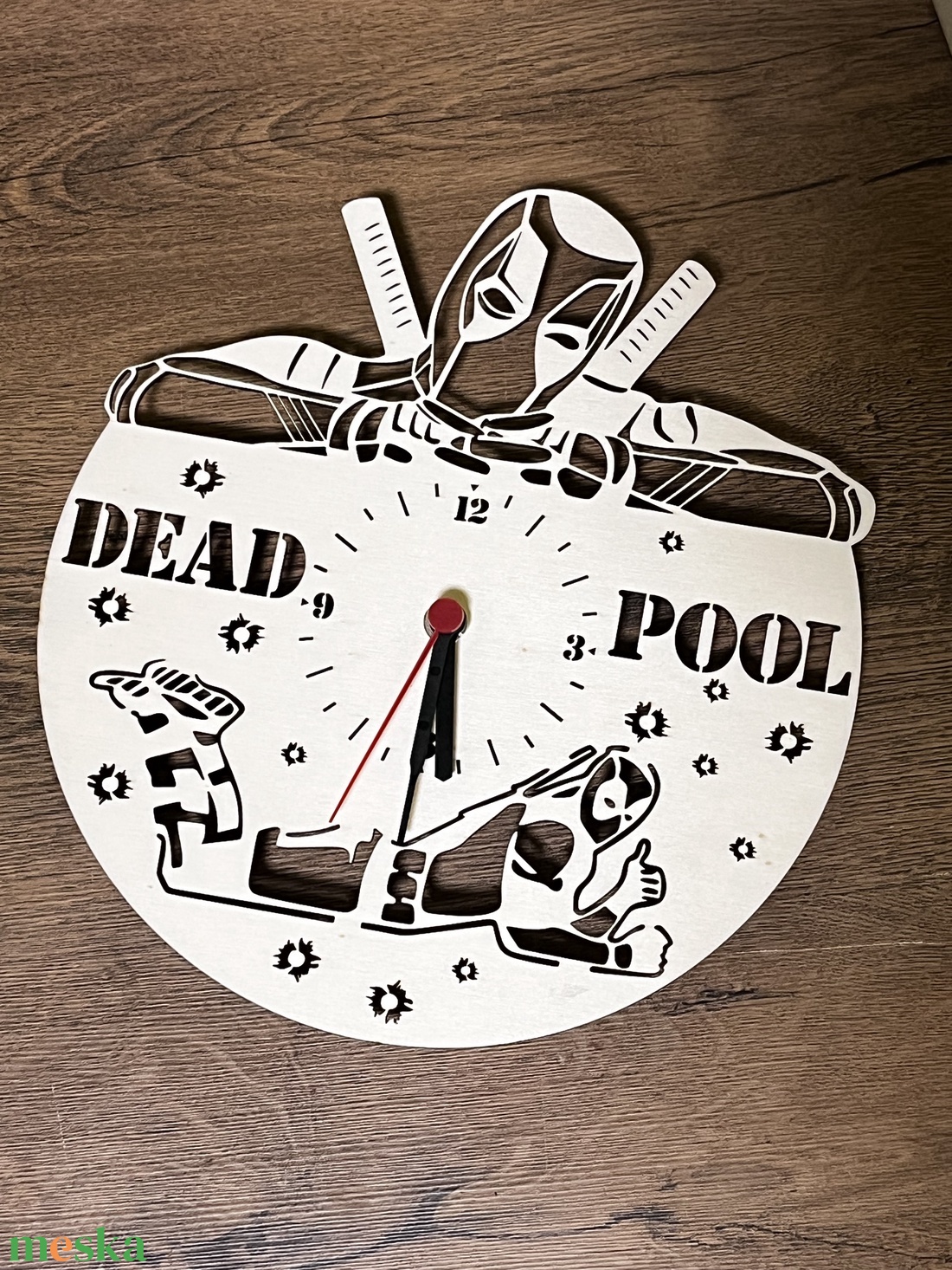 Deadpool falióra - otthon & életmód - dekoráció - fali és függő dekoráció - falióra & óra - Meska.hu Deadpool falióra - otthon & életmód - dekoráció - fali és függő dekoráció - falióra & óra - Meska.hu