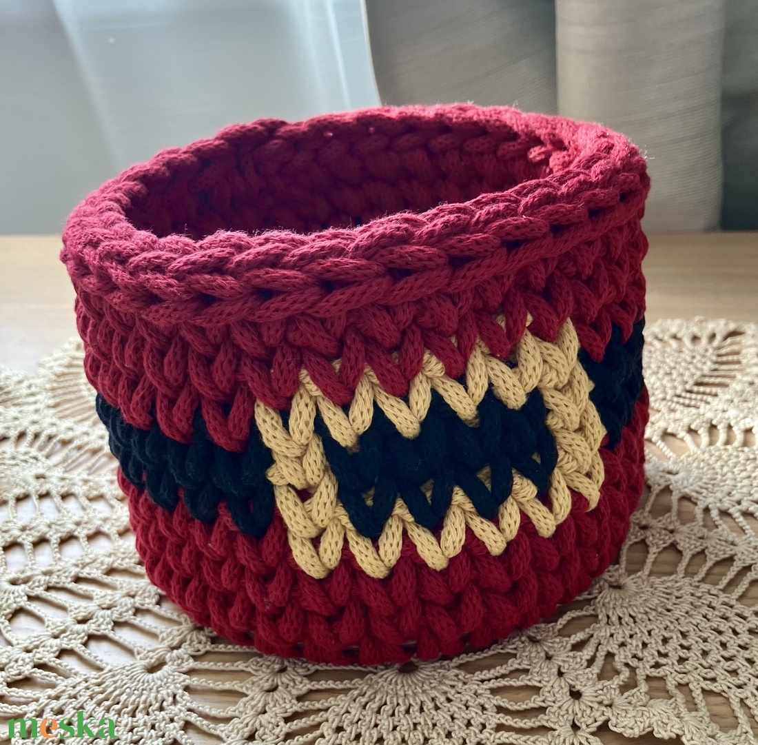 Horgolt kosár - otthon & életmód - tárolás & rendszerezés - tárolókosár - Meska.hu