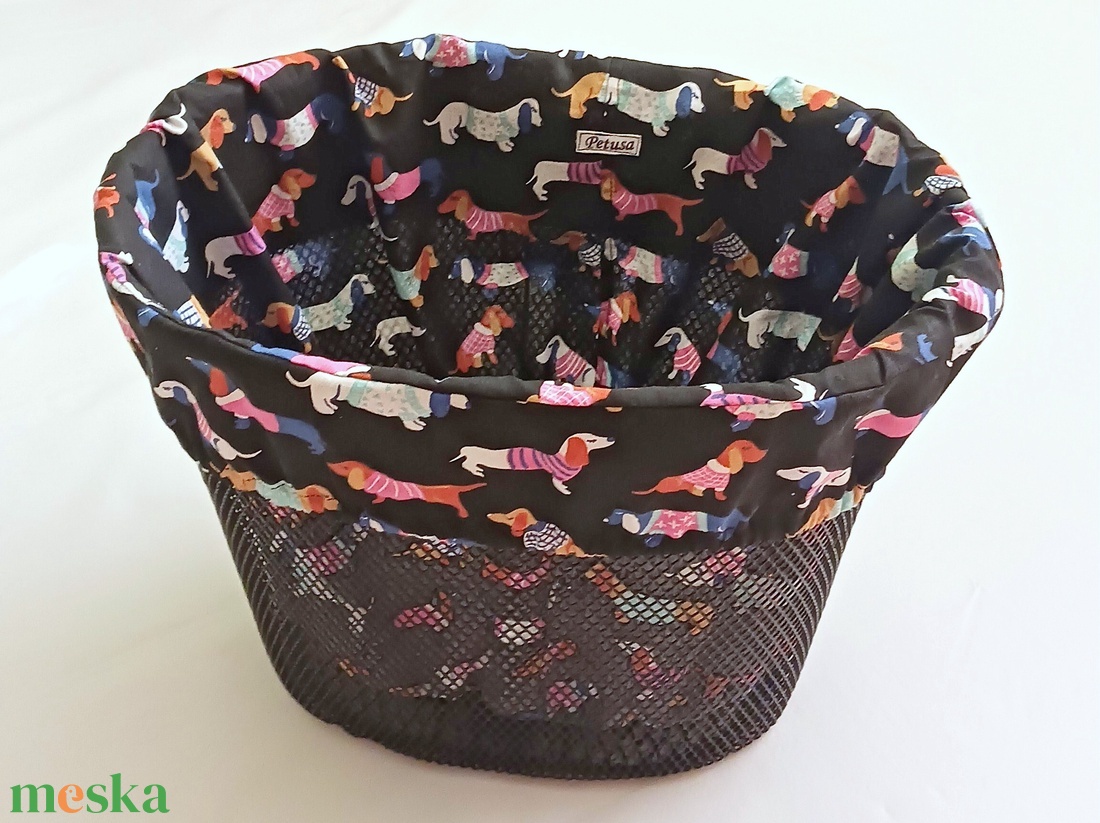 Tacskómintás kerékpár kosárbélés - játék & sport - sport és kikapcsolódás - kerékpározás - bicikli kosár huzat - Meska.hu