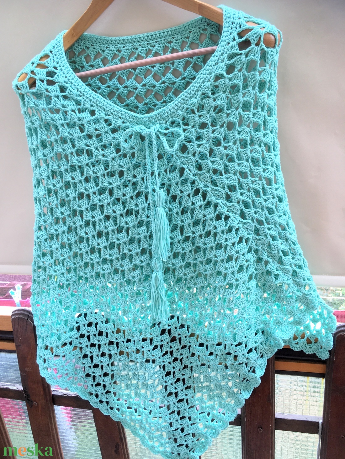 Menta poncsó - ruha & divat - női ruha - poncsó - Meska.hu Menta poncsó - ruha & divat - női ruha - poncsó - Meska.hu