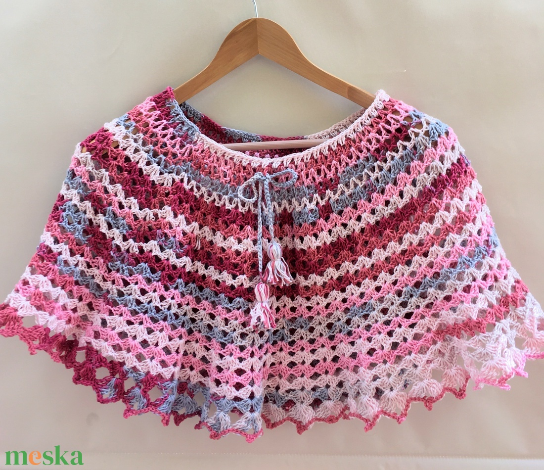 Batik poncsó/pelerin - ruha & divat - női ruha - poncsó - Meska.hu Batik poncsó/pelerin - ruha & divat - női ruha - poncsó - Meska.hu