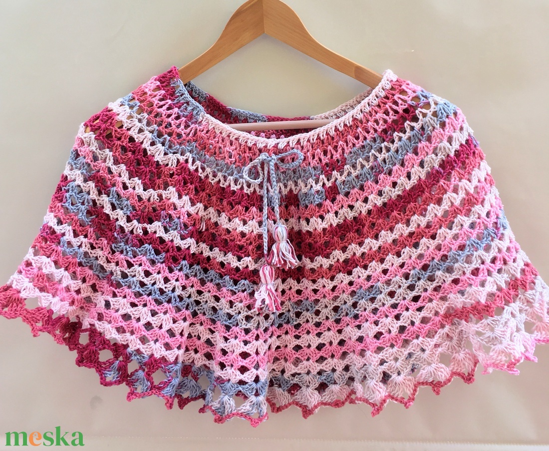Batik poncsó/pelerin - ruha & divat - női ruha - poncsó - Meska.hu Batik poncsó/pelerin - ruha & divat - női ruha - poncsó - Meska.hu