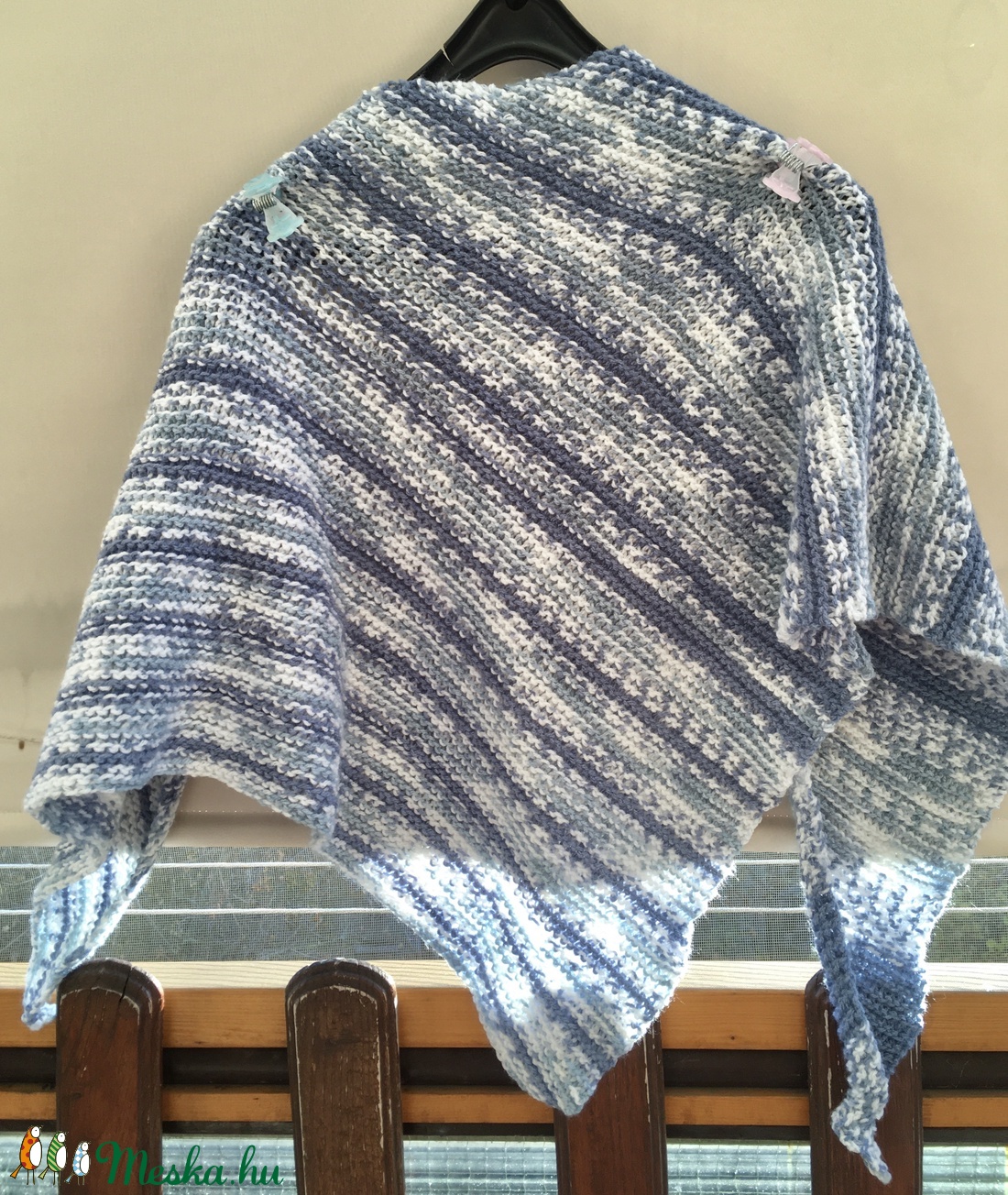 Kék fehér batik kötött kendő - ruha & divat - sál, sapka, kendő - kendő - Meska.hu Kék fehér batik kötött kendő - ruha & divat - sál, sapka, kendő - kendő - Meska.hu