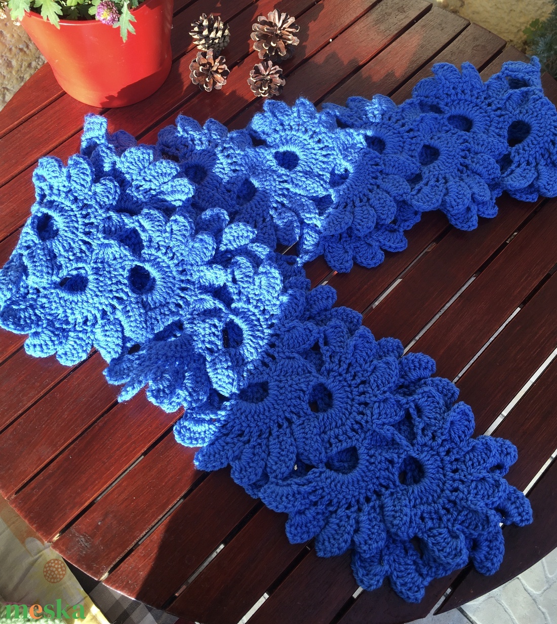 Kék Virágos Dekoratív horgolt sál - ruha & divat - sál, sapka, kendő - kendő - Meska.hu Kék Virágos Dekoratív horgolt sál - ruha & divat - sál, sapka, kendő - kendő - Meska.hu