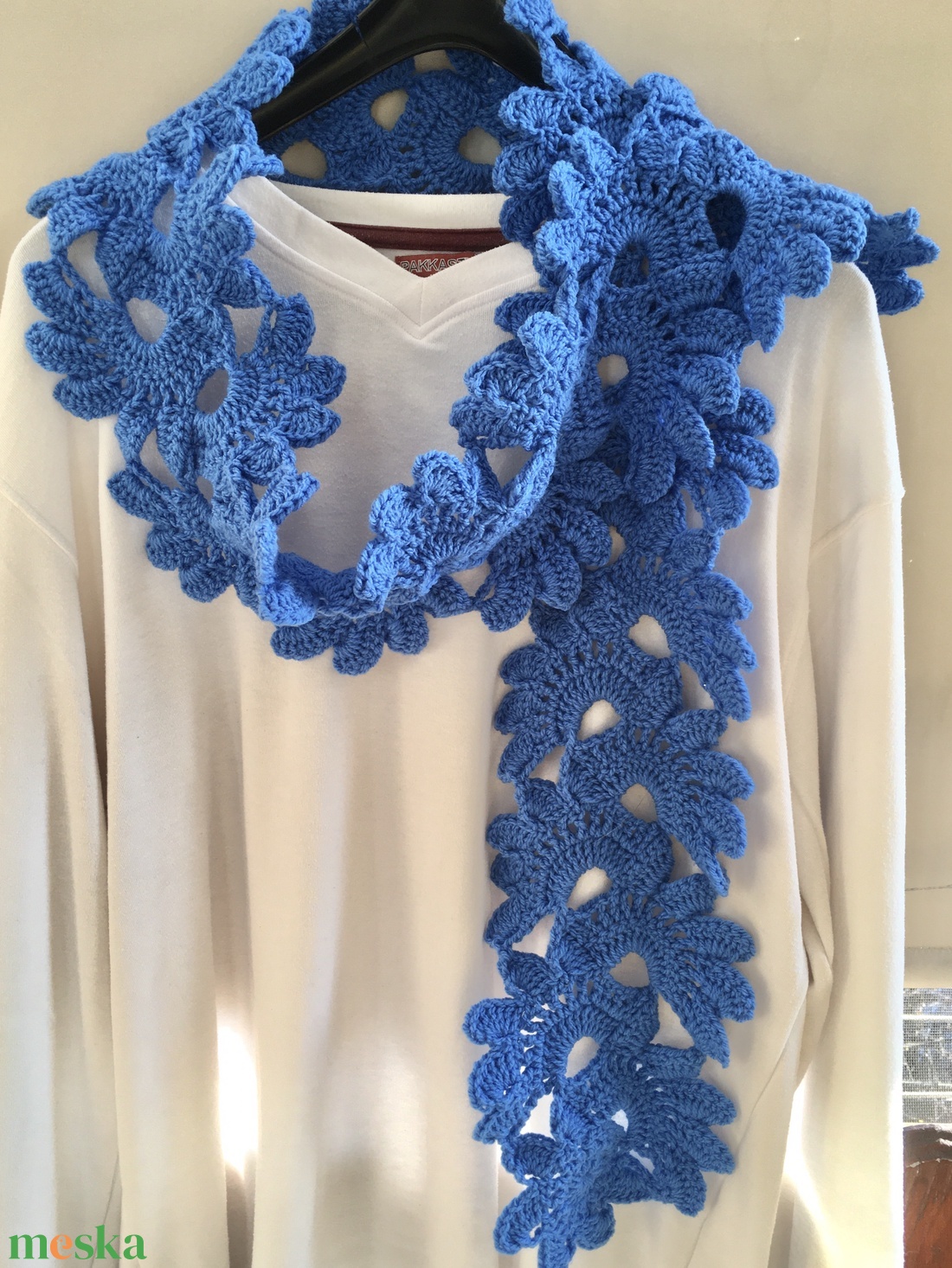 Kék Virágos Dekoratív horgolt sál - ruha & divat - sál, sapka, kendő - kendő - Meska.hu Kék Virágos Dekoratív horgolt sál - ruha & divat - sál, sapka, kendő - kendő - Meska.hu
