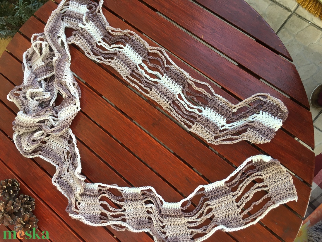 Batik vékony sál II. - ruha & divat - sál, sapka, kendő - kesztyű - Meska.hu Batik vékony sál II. - ruha & divat - sál, sapka, kendő - kesztyű - Meska.hu