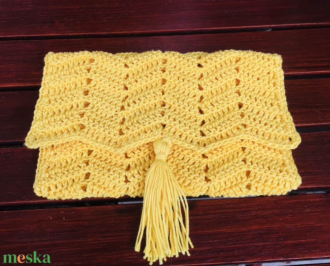 Chevron okmánytartó - táska & tok - pénztárca & más tok - kártyatartó & irattartó - Meska.hu Chevron okmánytartó - táska & tok - pénztárca & más tok - kártyatartó & irattartó - Meska.hu