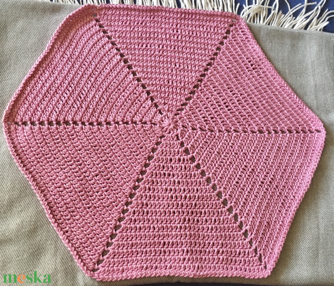 Hatszögű szőnyeg - otthon & életmód - lakástextil - szőnyeg - horgolt szőnyeg - Meska.hu