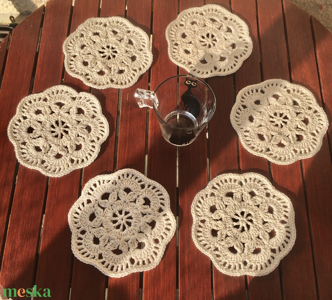 Szirmos alátét  - otthon & életmód - konyhafelszerelés, tálalás - sütés, főzés - edényalátét - Meska.hu