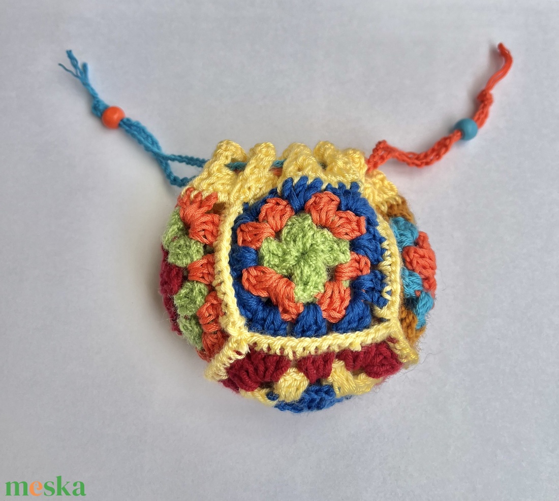 Színes fülhallgató tartó - táska & tok - pénztárca & más tok - fülhallgató tok  - Meska.hu