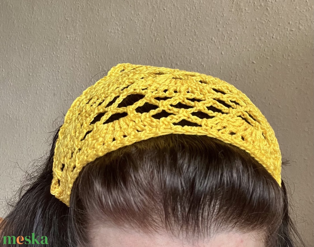 Sárga  horgolt  bandana kendő - ruha & divat - sál, sapka, kendő - kendő - Meska.hu