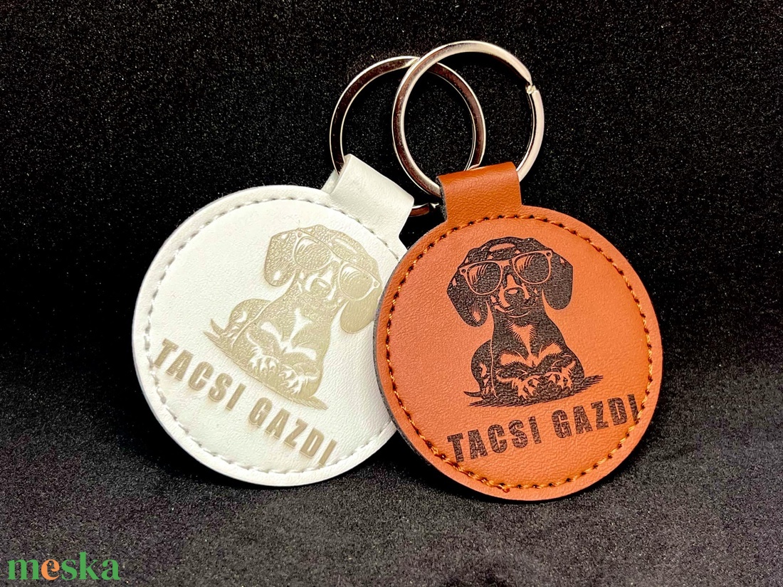 Tacsi gazdi bőr kulcstartó - táska & tok - kulcstartó & táskadísz - kulcstartó - Meska.hu Tacsi gazdi bőr kulcstartó - táska & tok - kulcstartó & táskadísz - kulcstartó - Meska.hu