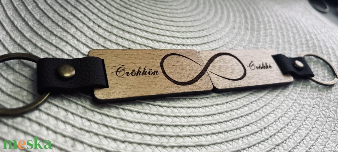 Gravírozott páros kulcstartó - táska & tok - kulcstartó & táskadísz - kulcstartó - Meska.hu