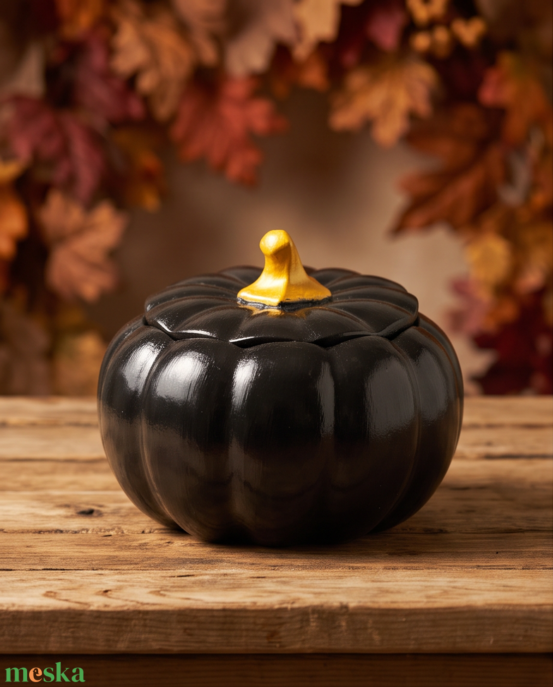 Fekete Halloween kerámia tök arany szárral�� - otthon & életmód - dekoráció - halloween - halloweeni tök - Meska.hu