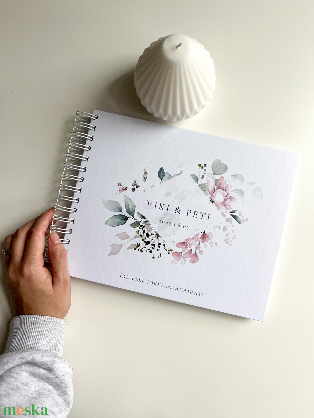 Rózsaszín virágos vendégkönyv egyedi felirattal - esküvő - emlék & ajándék - album & fotóalbum - Meska.hu