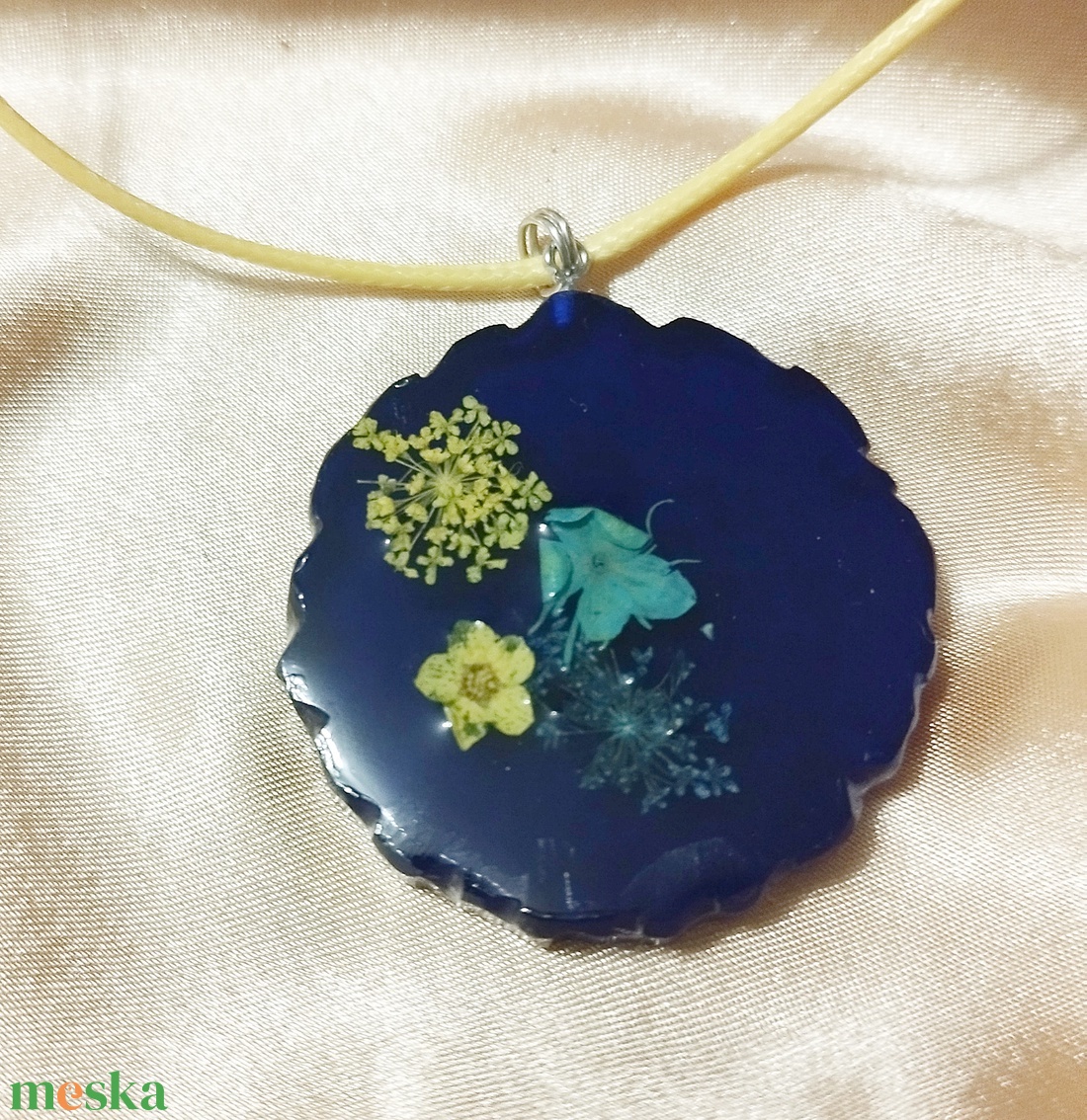 Kék színű geoda alakú női medál - ékszer - nyaklánc - medál - Meska.hu