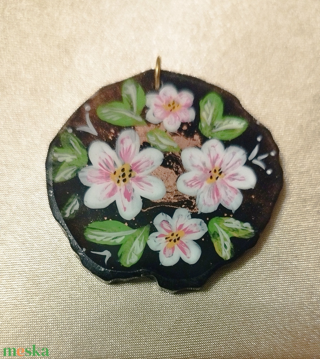 Kézzel festett női medál - ékszer - nyaklánc - medál - Meska.hu