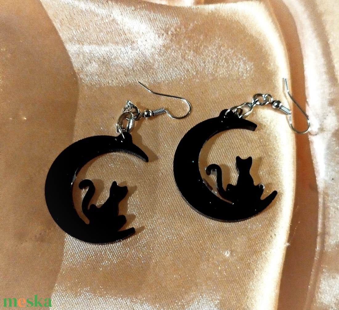 Cicás fülbevaló - ékszer - fülbevaló - fülékszer - Meska.hu