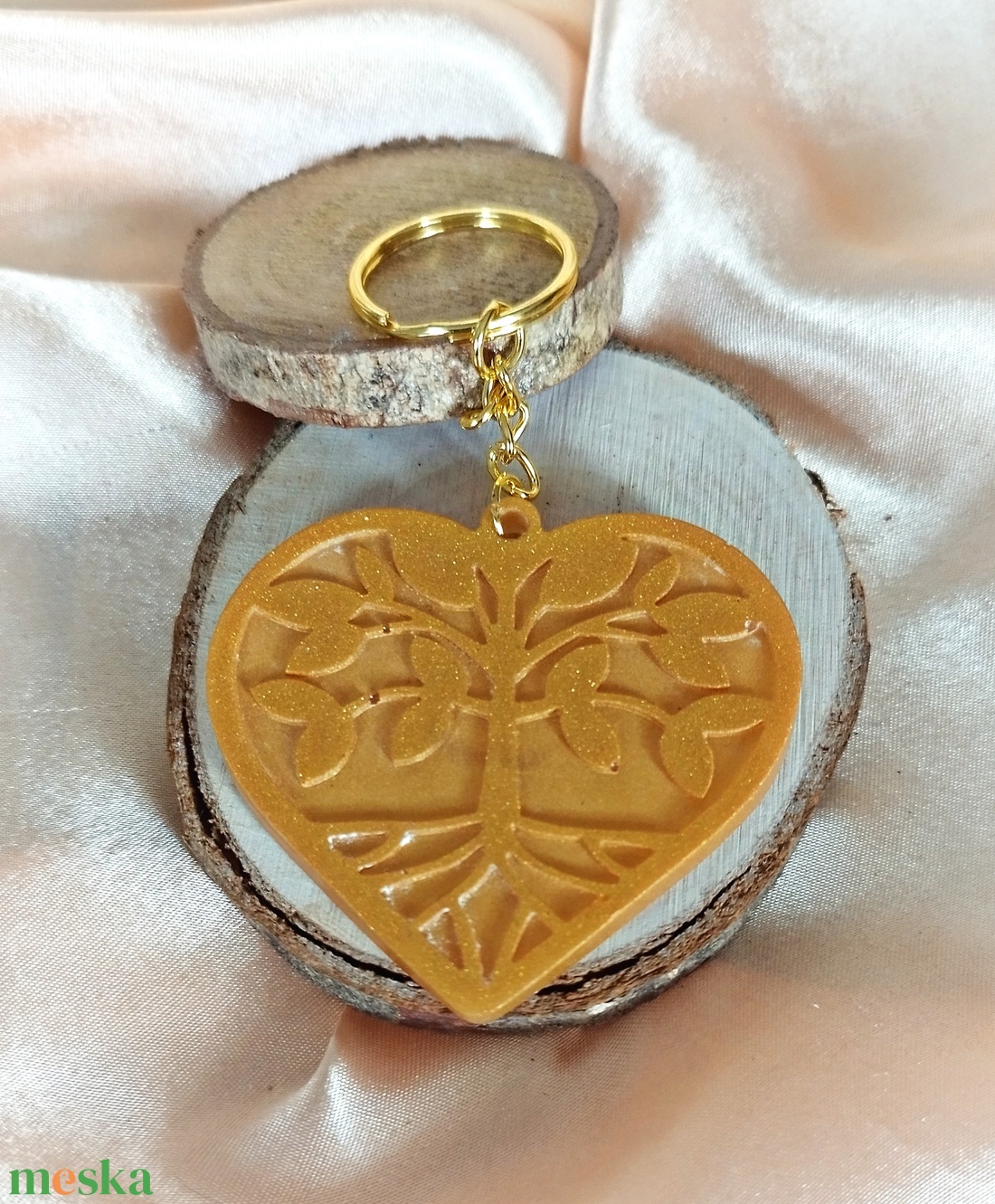 Szív alakú kulcstartó női fa diszítéssel - táska & tok - kulcstartó & táskadísz - kulcstartó - Meska.hu