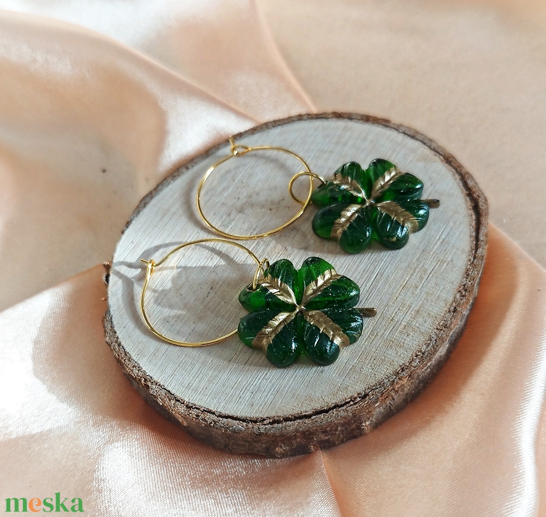 Fülbevaló 4 levelű lóherével - ékszer - fülbevaló - fülékszer - Meska.hu