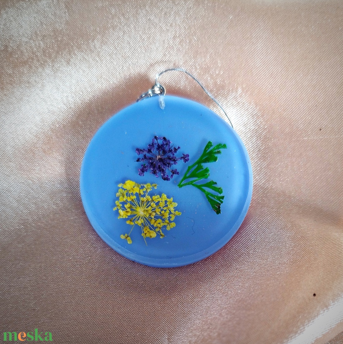 Kék női medál szárított virágokkal - ékszer - nyaklánc - medál - Meska.hu