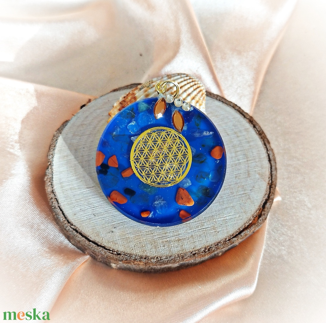 Kék női medál ásványokkal - ékszer - nyaklánc - medál - Meska.hu