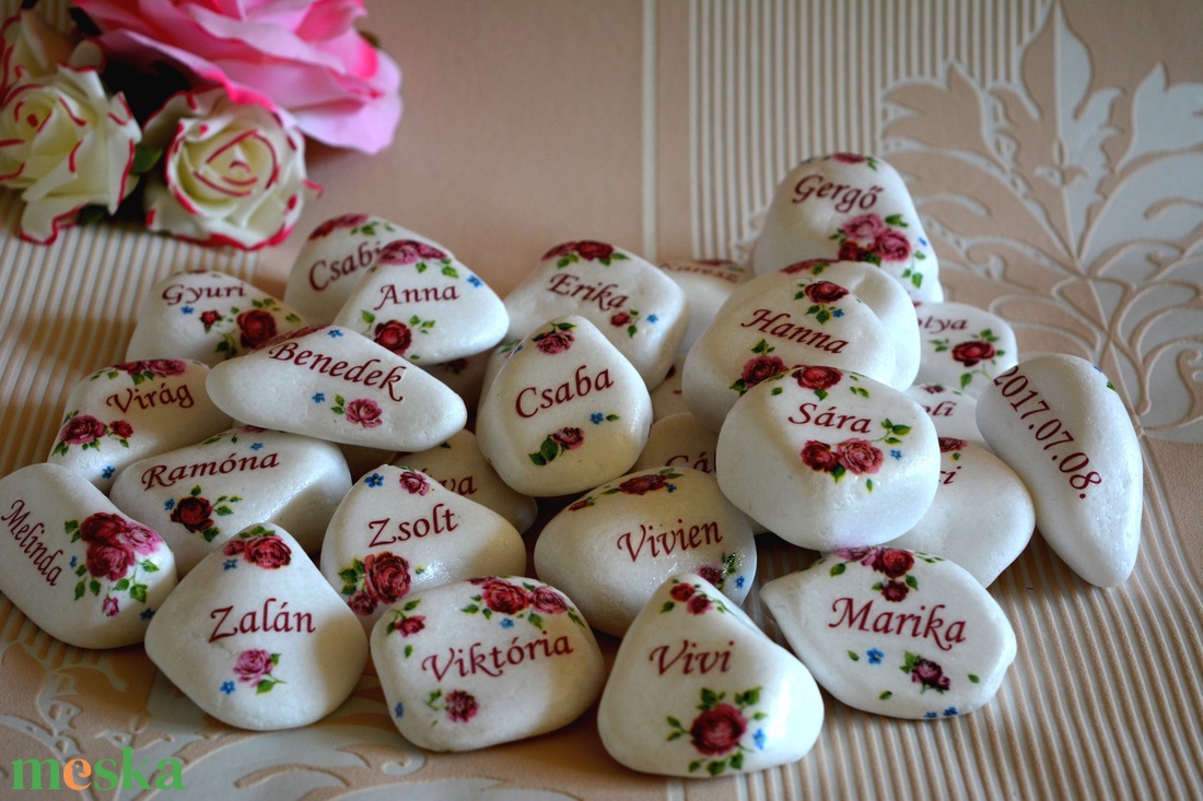 Ültető díszkő - esküvő - meghívó & kártya - ültetési rend - Meska.hu Ültető díszkő - esküvő - meghívó & kártya - ültetési rend - Meska.hu