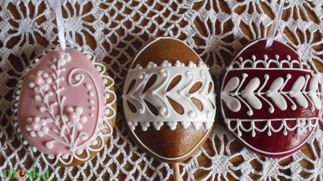 Húsvéti tojások mézeskalácsból 3 db (kicsi) - otthon & életmód - dekoráció - dísztárgy - Meska.hu Húsvéti tojások mézeskalácsból 3 db (kicsi) - otthon & életmód - dekoráció - dísztárgy - Meska.hu