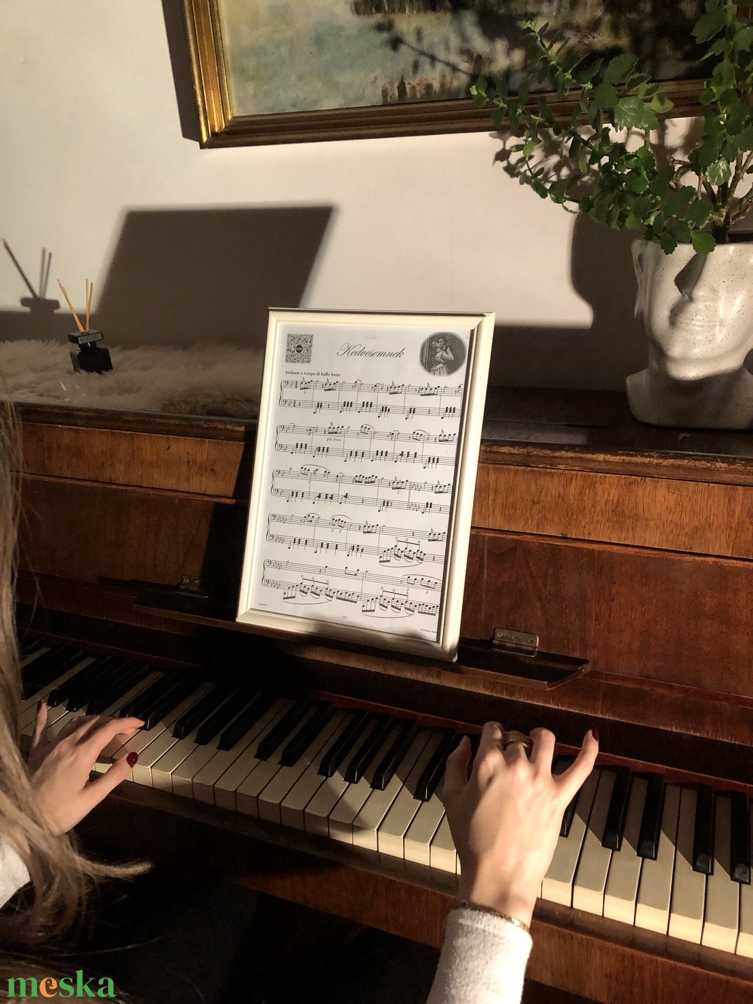 P R E L U D E   Egyedi romantikus zongoradarab (A4-es keretezett díszkottával, QR-kódos videómontázzsal, audióval) - otthon & életmód - dekoráció - asztal és polc dekoráció - zenedoboz - Meska.hu
