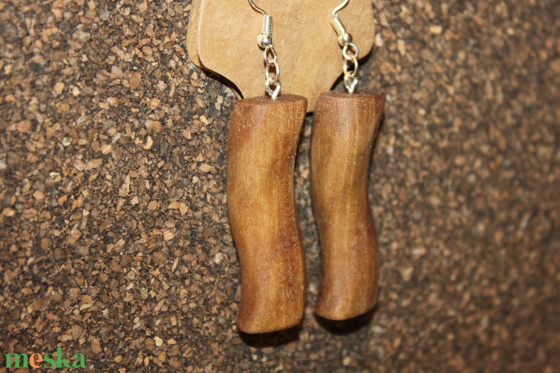 Fekete dió kézműves fülbevaló - ékszer - fülbevaló - lógó fülbevaló - Meska.hu Fekete dió kézműves fülbevaló - ékszer - fülbevaló - lógó fülbevaló - Meska.hu