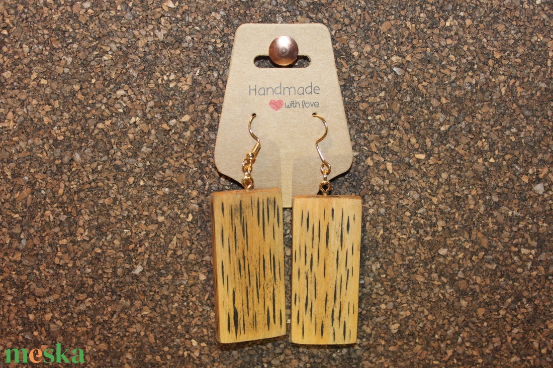 Hárs fa kézműves fülbevaló - ékszer - fülbevaló - lógó fülbevaló - Meska.hu Hárs fa kézműves fülbevaló - ékszer - fülbevaló - lógó fülbevaló - Meska.hu