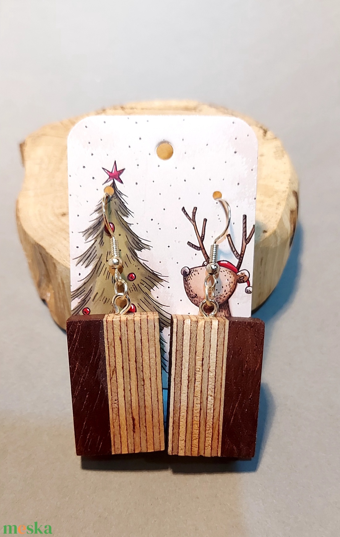 Mahagóni, csíkos mintájú fa kézműves fülbevaló - ékszer - fülbevaló - lógó fülbevaló - Meska.hu