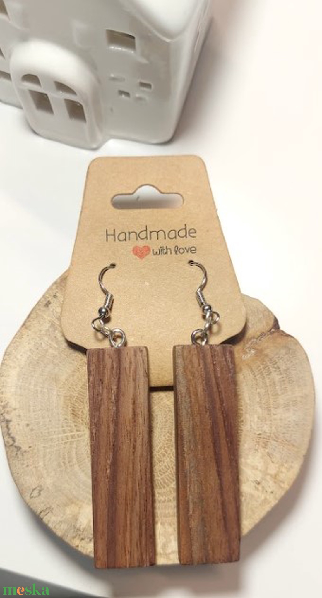 Fekete dió kézműves fülbevaló - ékszer - fülbevaló - lógó fülbevaló - Meska.hu