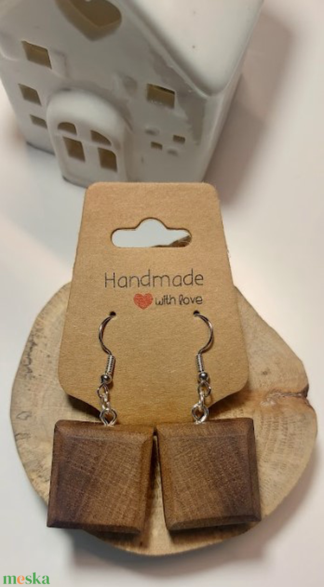 Fekete dió kézműves fülbevaló - ékszer - fülbevaló - lógó fülbevaló - Meska.hu